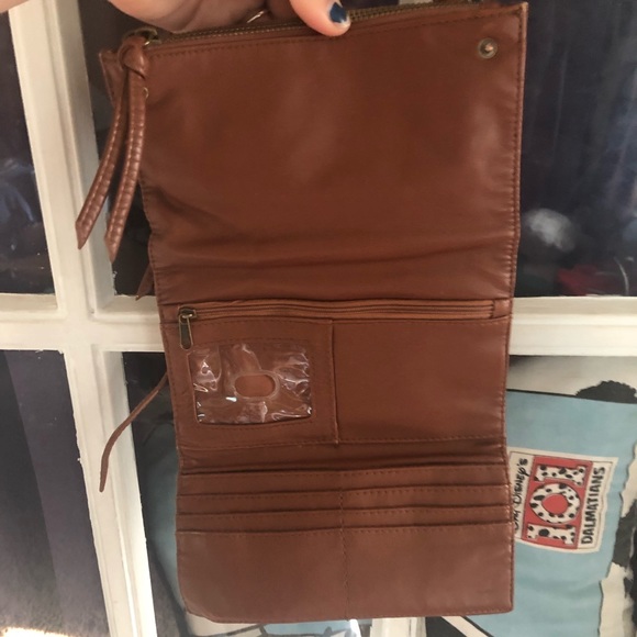 Target Satchel - Picture 2 of 3